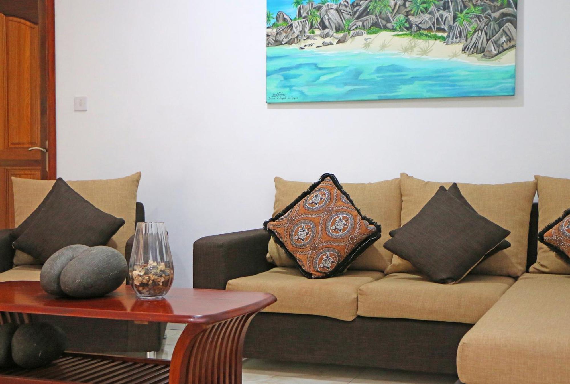 Appartamento Ocean Blue Bay Anse Volbert Village Esterno foto