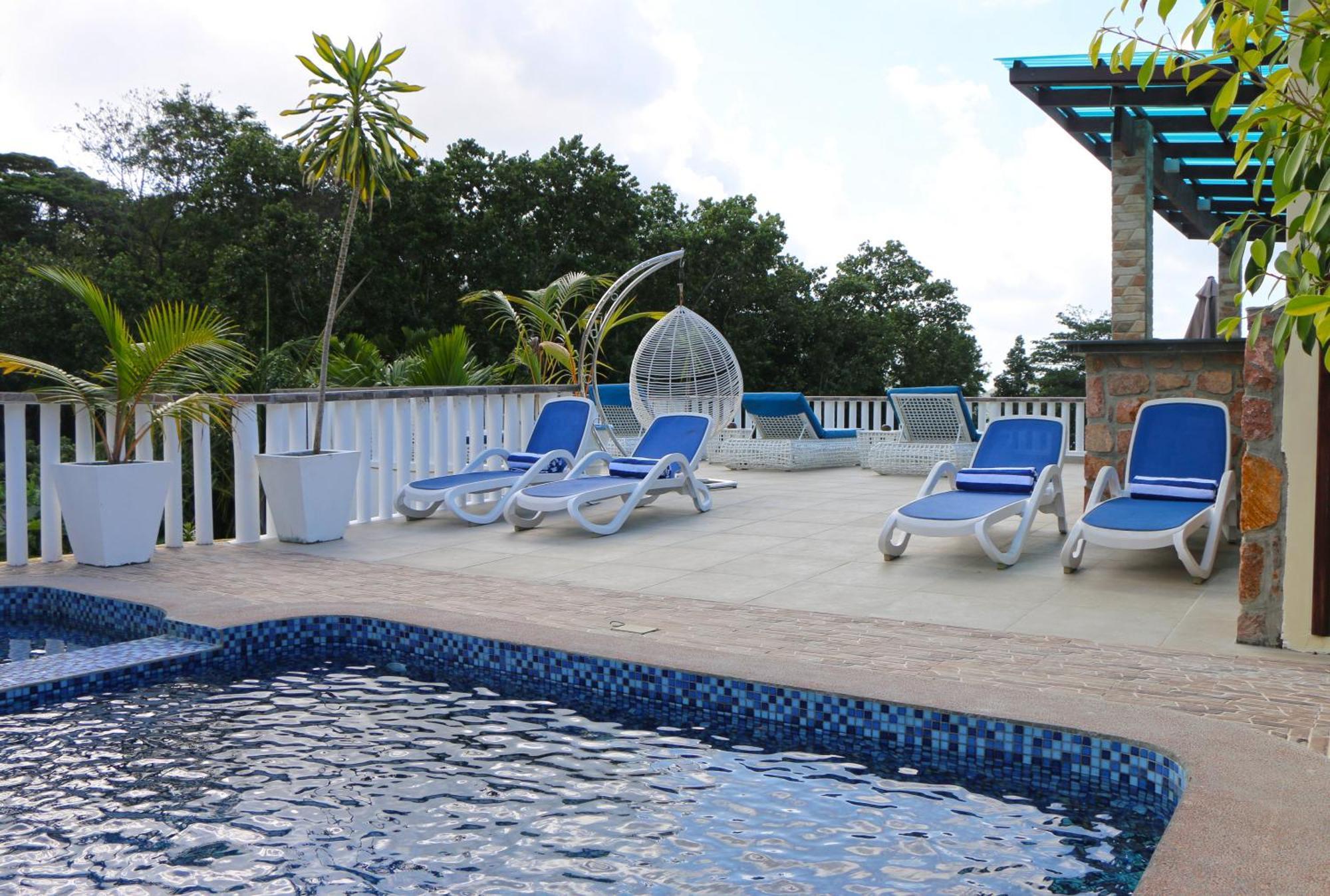 Appartamento Ocean Blue Bay Anse Volbert Village Esterno foto