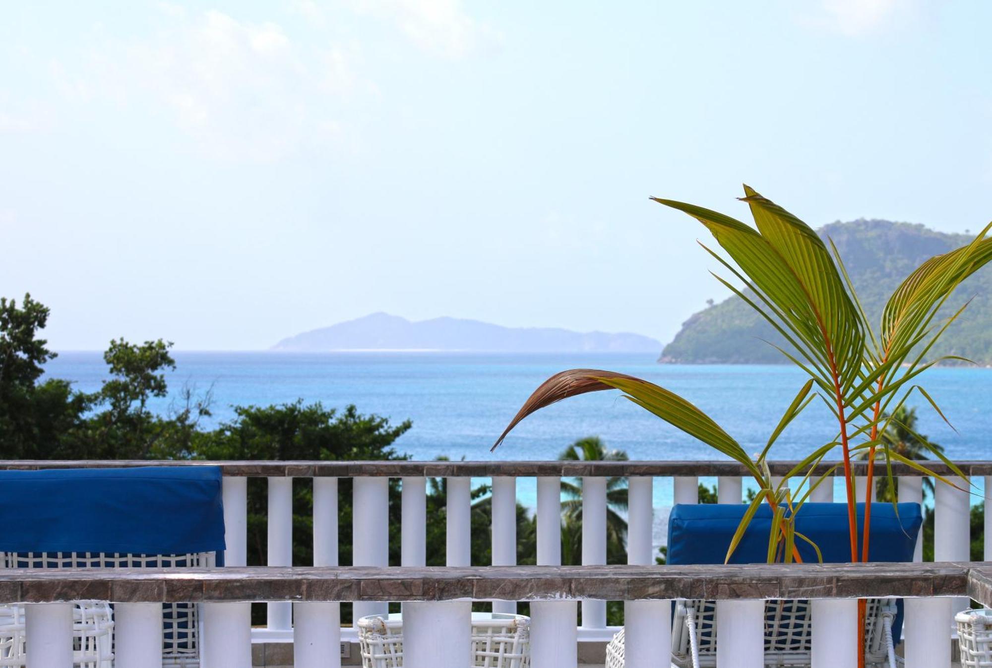 Appartamento Ocean Blue Bay Anse Volbert Village Esterno foto